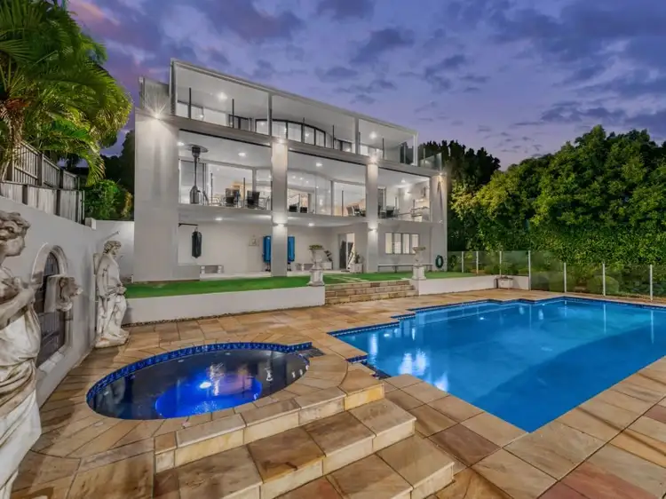 2/12 Monterey Place, Carindale QLD 4152