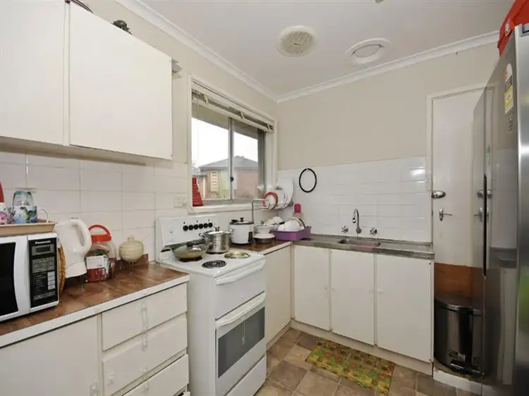 Fifth view of Homely house listing, 1/5 Felix Grove, Mooroolbark VIC 3138