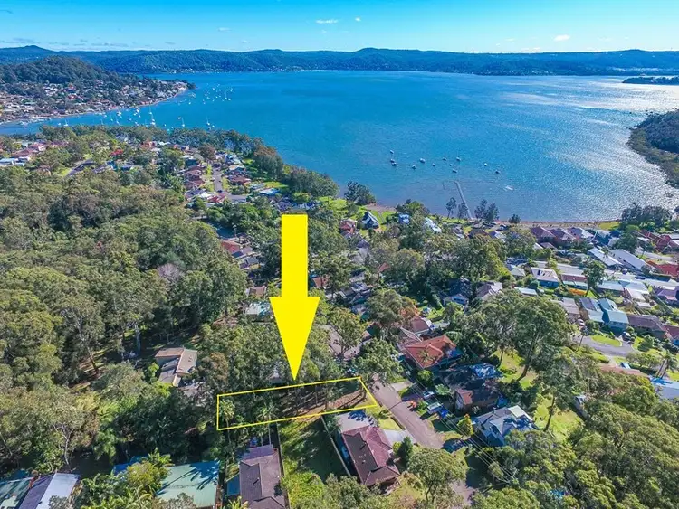 16 Elvys Avenue, Saratoga NSW 2251