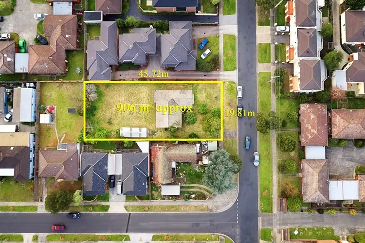 17 Newport Road, Clayton South VIC 3169