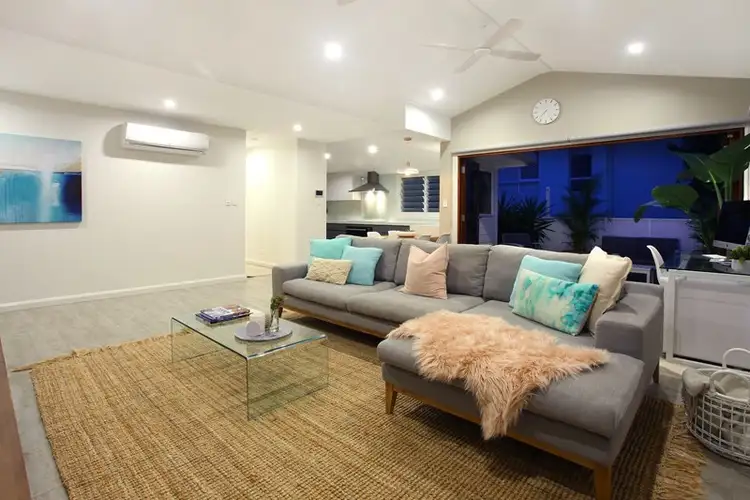 1/52 Albatross Avenue, Mermaid Beach QLD 4218