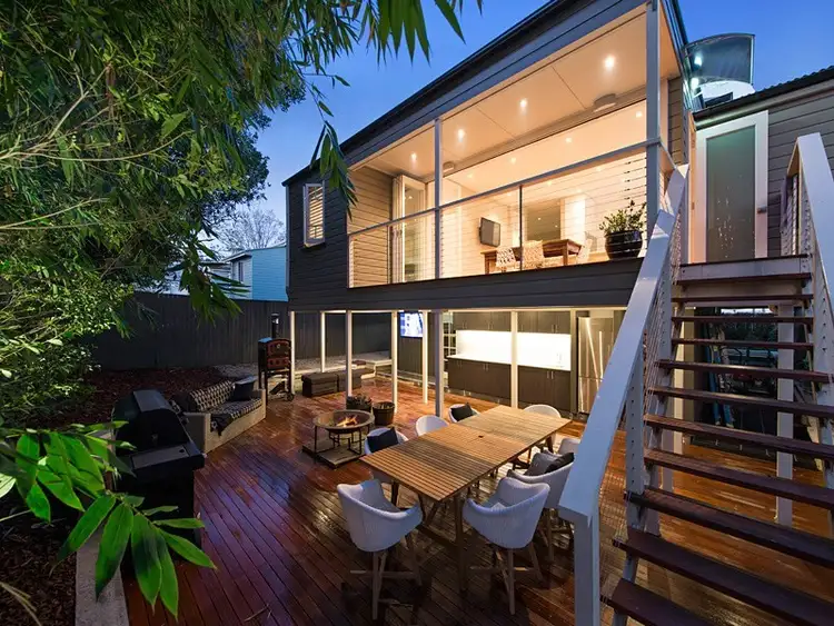 19 Gordon Street, Hendra QLD 4011