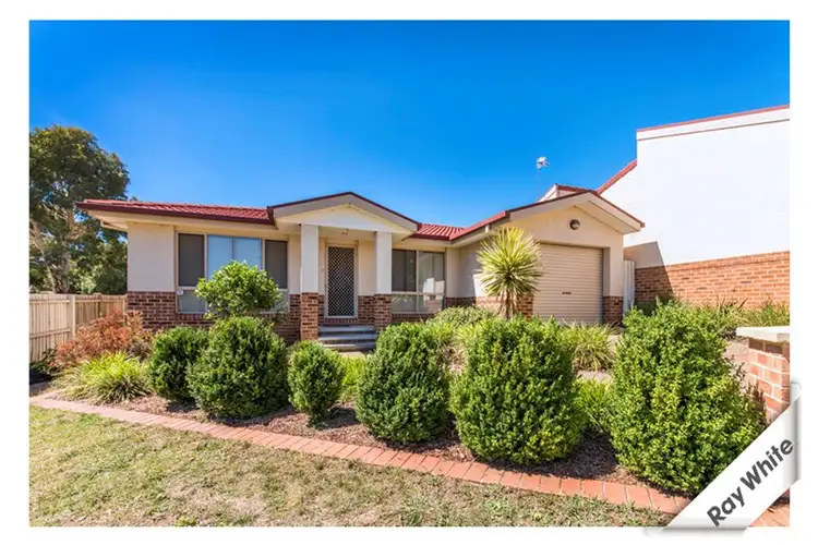 18 Larkin Close, Gordon ACT 2906