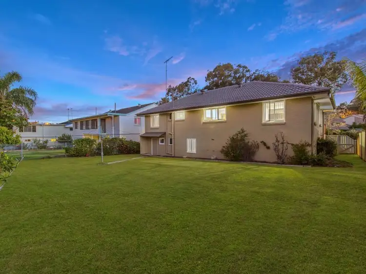 Second view of Homely house listing, 31 Weller Road, Tarragindi QLD 4121