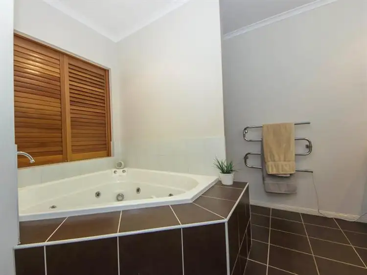 Fifth view of Homely house listing, 9 Papillon Parade, Tarneit VIC 3029