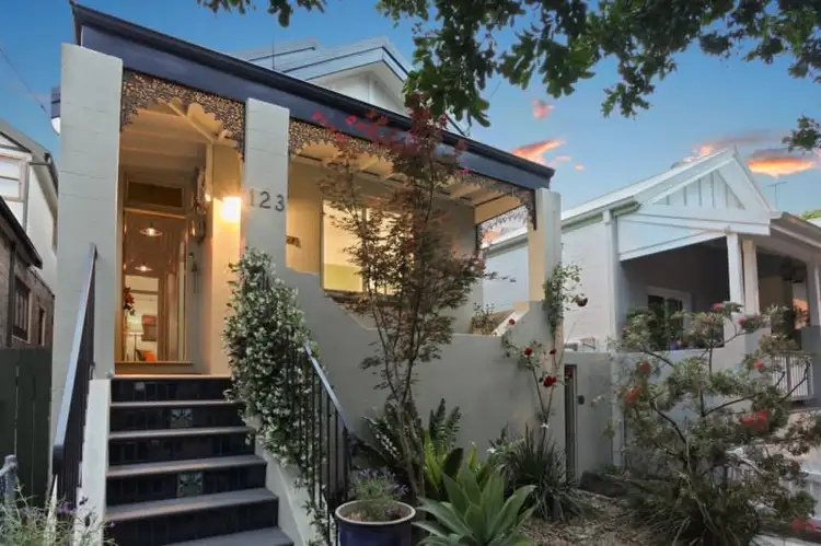 123 Warren Road, Marrickville NSW 2204