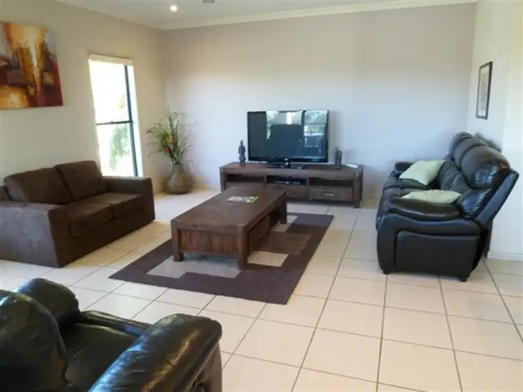 Fifth view of Homely house listing, 2/104 Binnington Esplanade, East Mackay QLD 4740