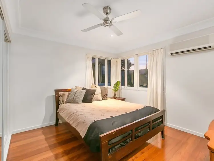 Seventh view of Homely house listing, 11 Oatland Crescent, Holland Park West QLD 4121