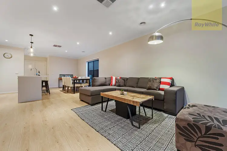 Sixth view of Homely house listing, 10 Iron Bridge Road, Craigieburn VIC 3064