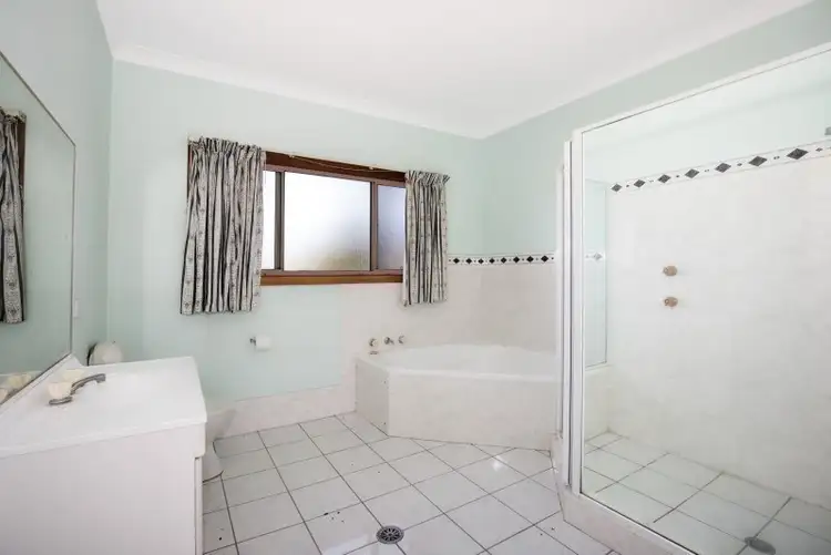 Sixth view of Homely house listing, 8 Elia Avenue, Nowra NSW 2541
