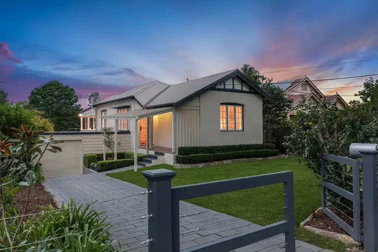 27 Stuart Avenue, Normanhurst NSW 2076