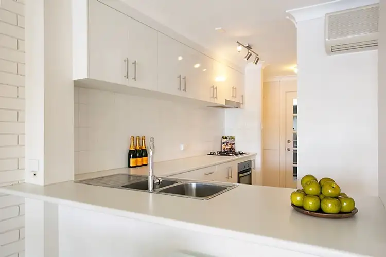 Fifth view of Homely unit listing, 4/6 Aquila Court, Mermaid Waters QLD 4218