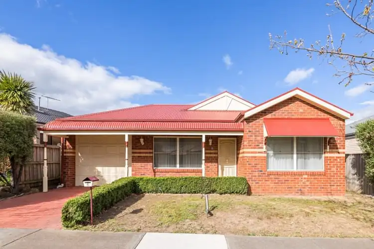 Main view of Homely house listing, 6 Oakville Place, Craigieburn VIC 3064