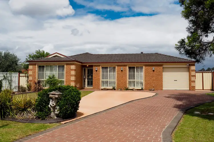 19 St James Crescent, Worrigee NSW 2540