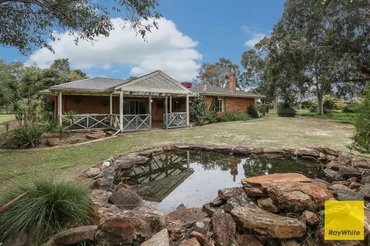 18 Lakes Way, Jandakot WA 6164