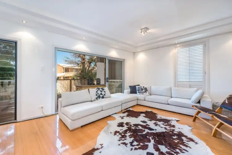Fourth view of Homely house listing, 2/28 Milton Avenue, Paradise Point QLD 4216