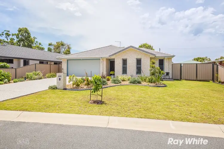 8 Sinclair Place, Ningi QLD 4511