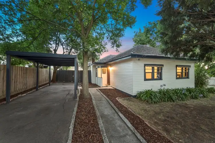 17 BARKLY Street, Ringwood VIC 3134