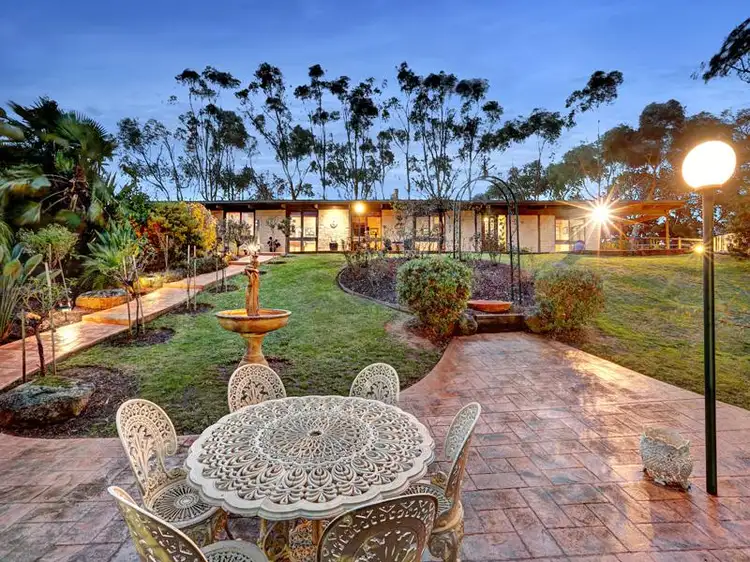 90 Second Avenue, Eden Park VIC 3757
