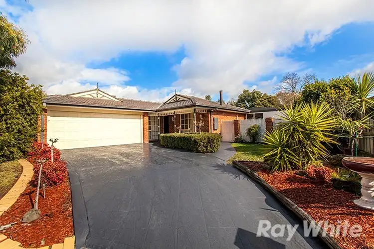 7 Quail Way, Rowville VIC 3178