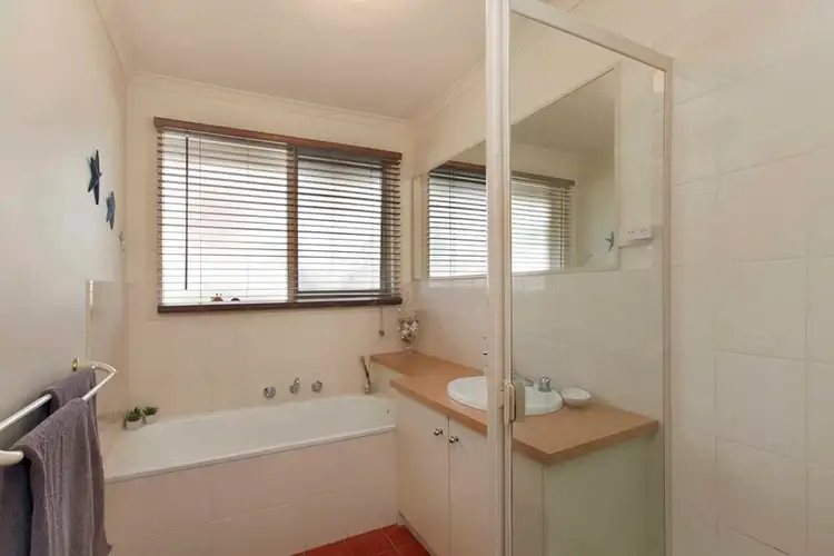 Seventh view of Homely house listing, 4 Avon Place, Epping VIC 3076
