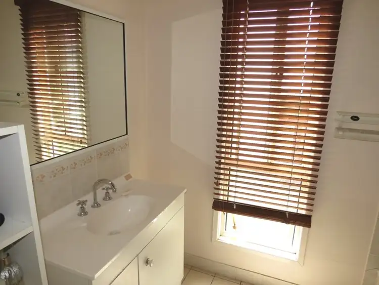 Sixth view of Homely house listing, 1/52 Borilla Street, Emerald QLD 4720
