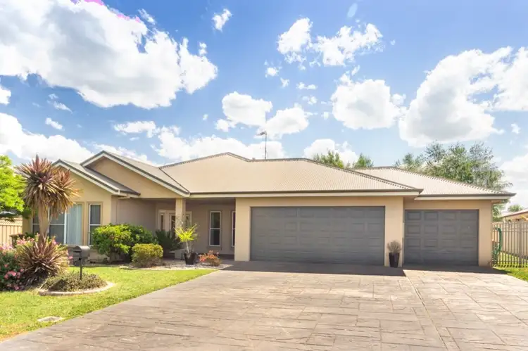 15 Jonathon Road, Orange NSW 2800
