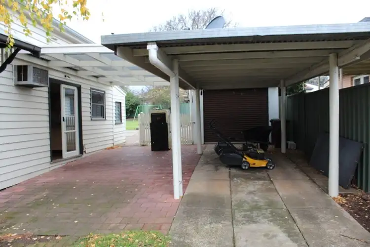 Third view of Homely house listing, 10 Lonsdale, Hamilton VIC 3300