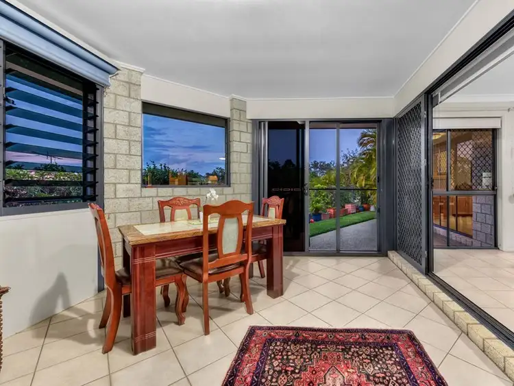 Fifth view of Homely house listing, 2 Leanne Close, Mcdowall QLD 4053