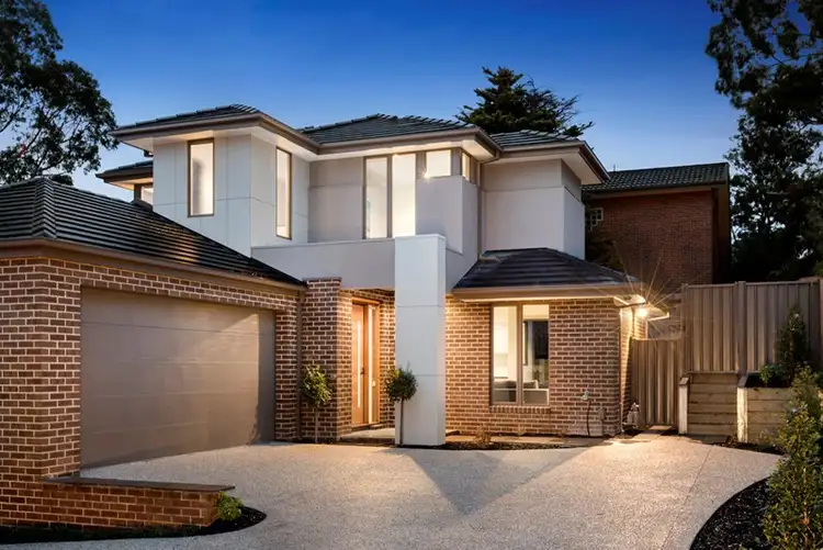 2/2 Garrisson Drive, Glen Waverley VIC 3150