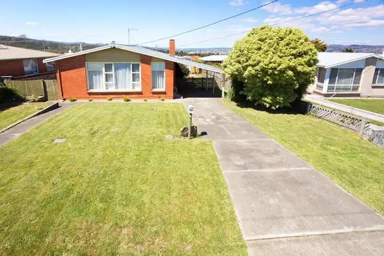 54 Paringa Avenue, Newnham TAS 7248