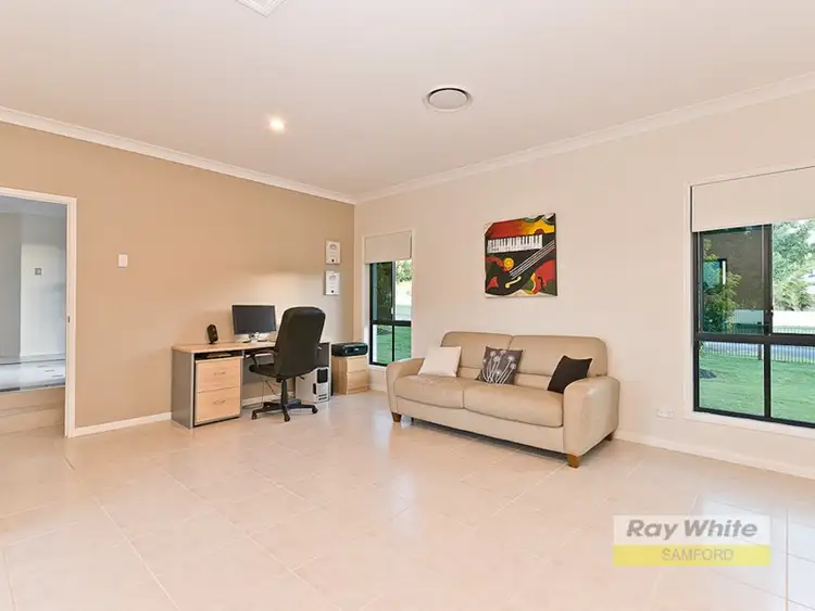 Sixth view of Homely house listing, 5 Meadowood Close, Highvale QLD 4520