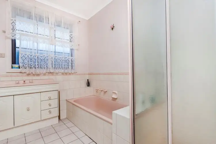 Fifth view of Homely house listing, 8 Marlee Court, Warrnambool VIC 3280
