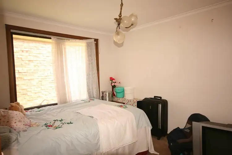 Fifth view of Homely unit listing, 1/30-32 Ivanhoe Avenue, St Albans VIC 3021