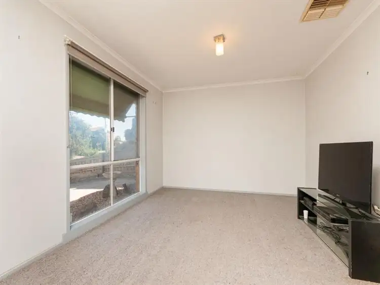 Fifth view of Homely unit listing, 1/3 Eastgate Road, Craigieburn VIC 3064