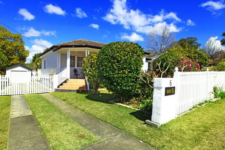 6 Jervis Street, Nowra NSW 2541