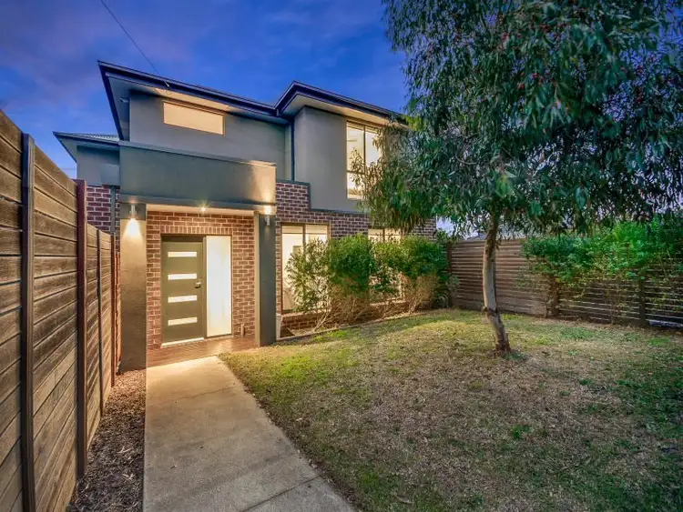 Main view of Homely unit listing, 1/18 Denbigh Street, Frankston VIC 3199
