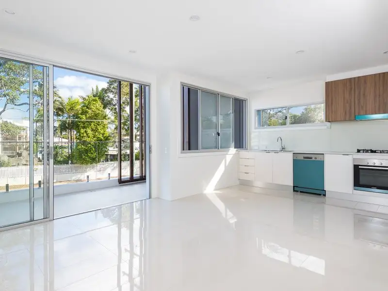 Main view of Homely apartment listing, 8/22 Bay Terrace, Wynnum QLD 4178