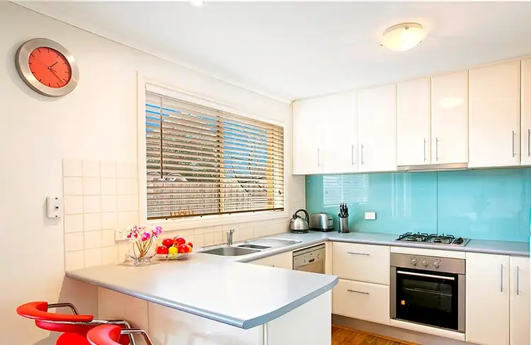 Second view of Homely unit listing, 3/71 Woodbine Grove, Chelsea VIC 3196