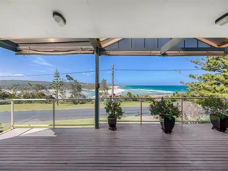 19 Seaside Parade, Dolphin Point NSW 2539