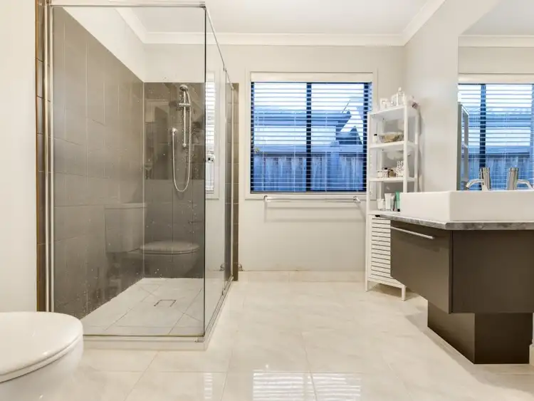 Fourth view of Homely house listing, 11 Evadene Drive, Tarneit VIC 3029