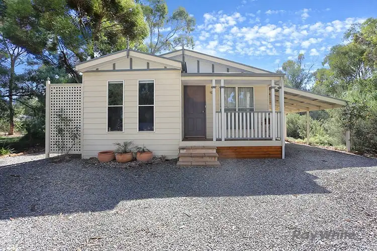 21 Young Street, Auburn SA 5451