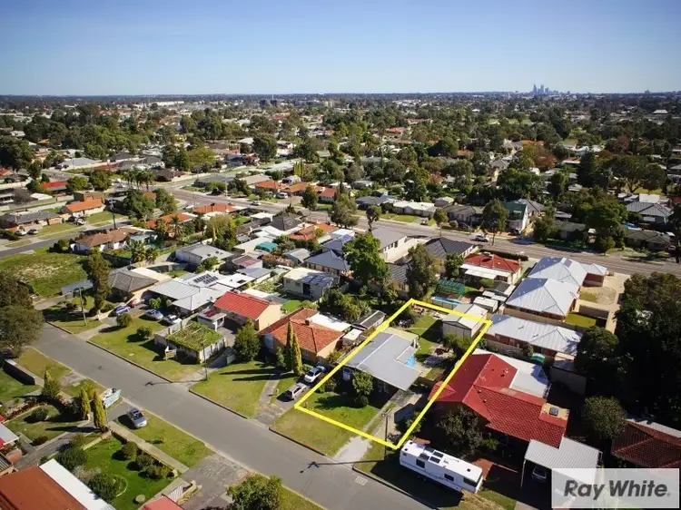 16 Birchington Street, Beckenham WA 6107