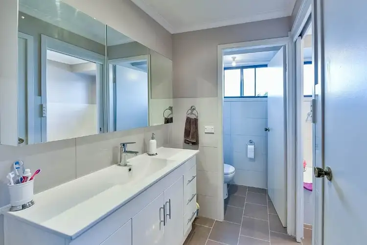 Sixth view of Homely house listing, 10 Svensden Place, Ingleburn NSW 2565