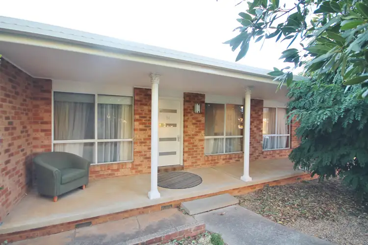 81 Fontenoy Street, Young NSW 2594