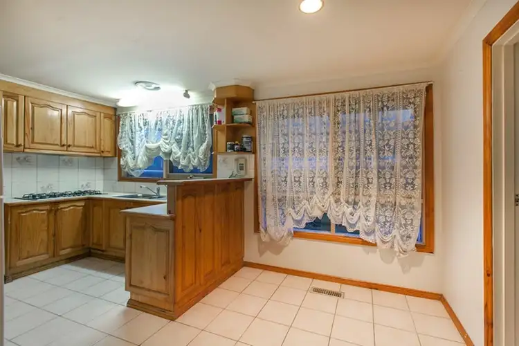 Fifth view of Homely house listing, 5 Natalie Court, Thomastown VIC 3074