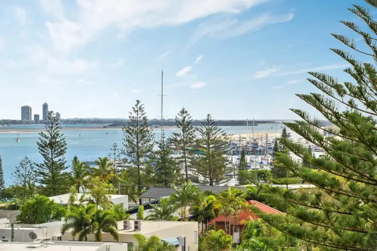 29/11-17 Hughes Avenue, Main Beach QLD 4217