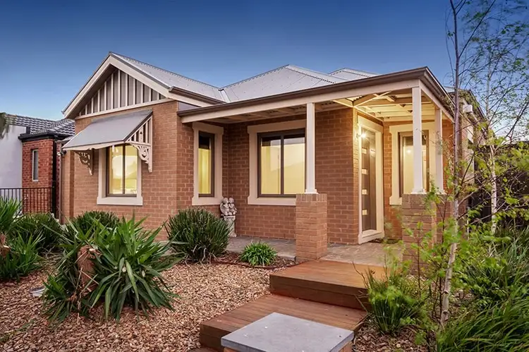 Second view of Homely house listing, 58 Ardsley Circuit, Craigieburn VIC 3064