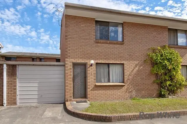 2/2 Cognac Court, Kingston QLD 4114