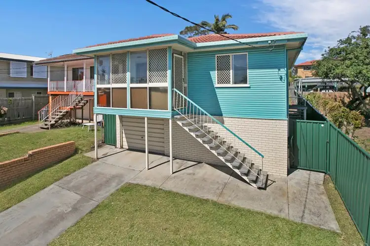 32 Yamboyna Street, Manly QLD 4179